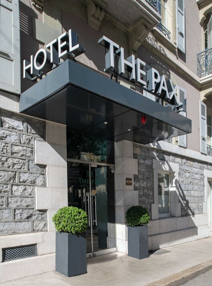 Фото отеля 1