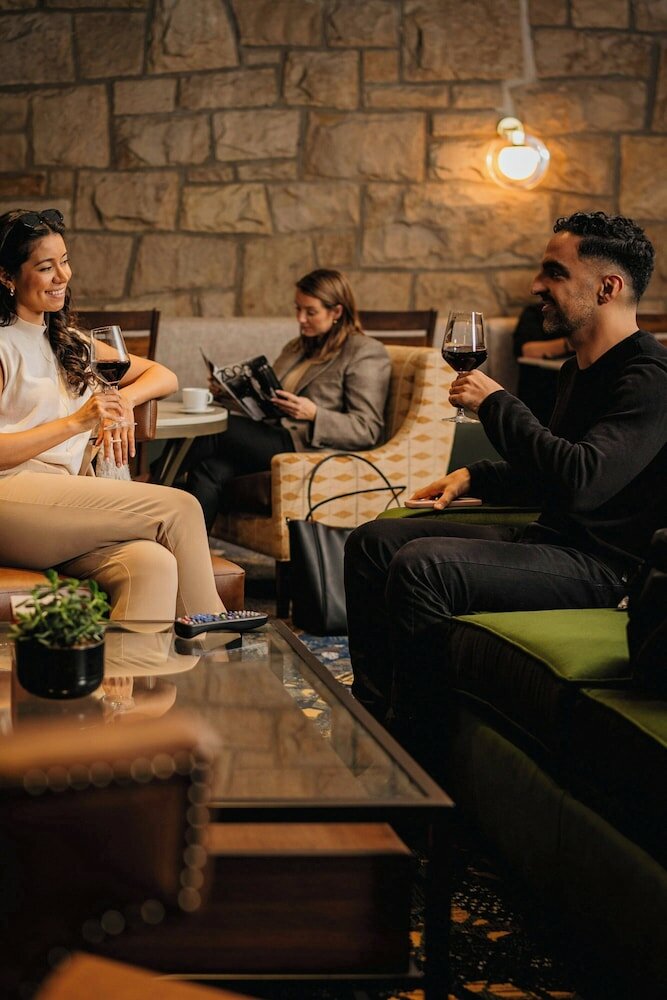 Фото Sheraton Montreal Airport Hotel