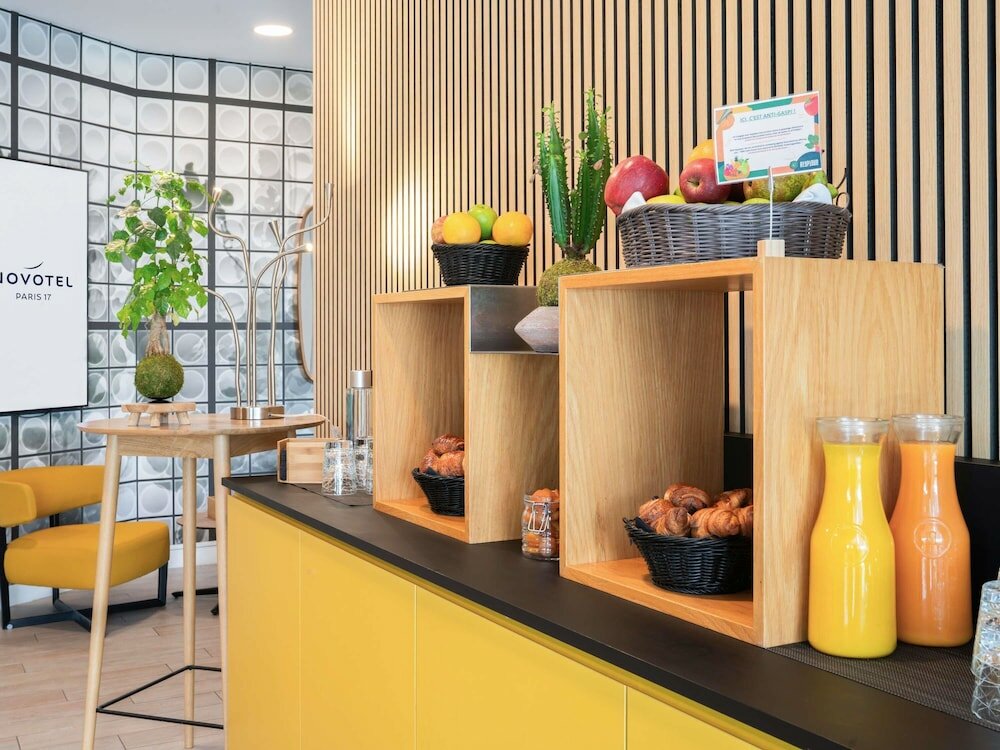 Фото Novotel Paris 17