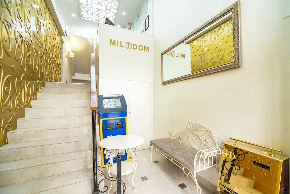 Фото Mildom Hotel
