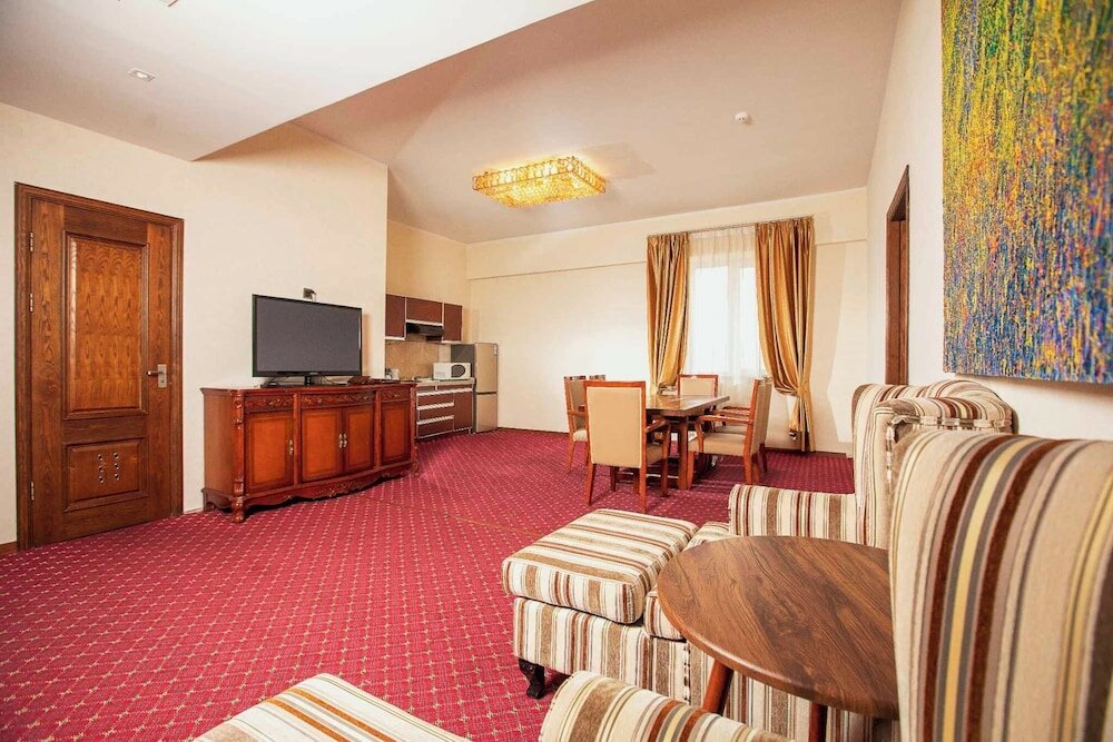 Фото Ub City Hotel