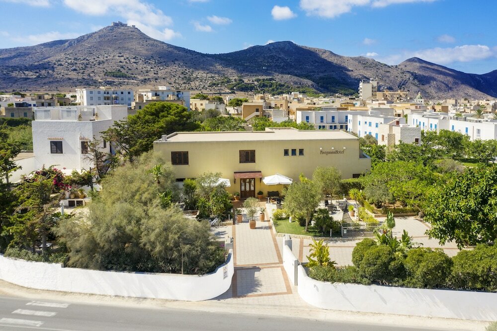 Фото отеля 4