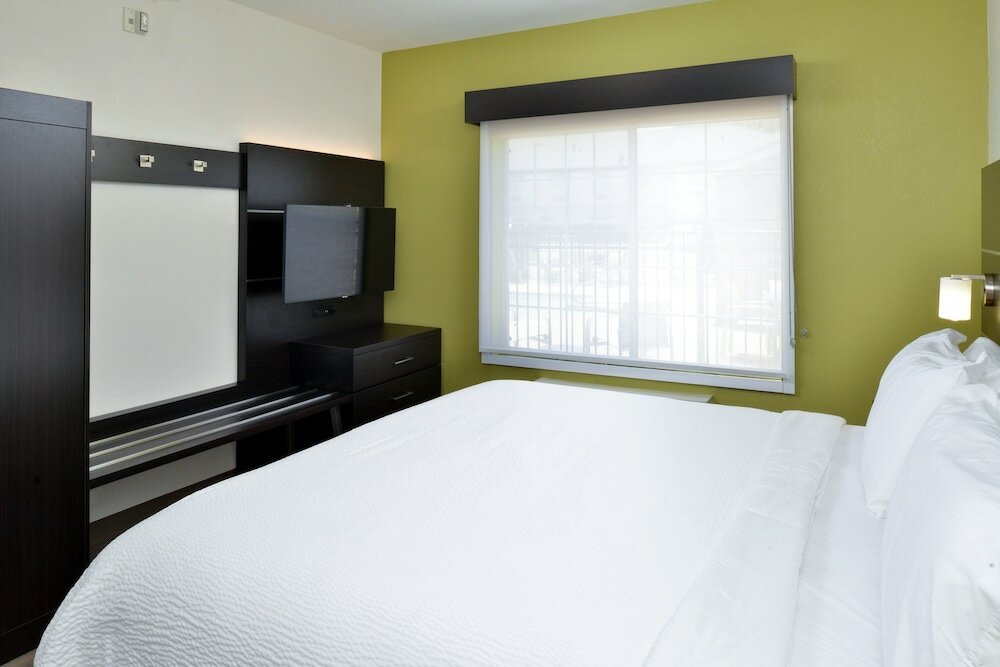 Фото Holiday Inn Express & Suites Carthage