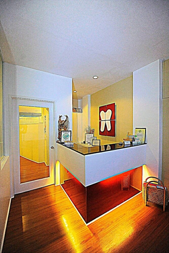 Фото First Pacific Inn