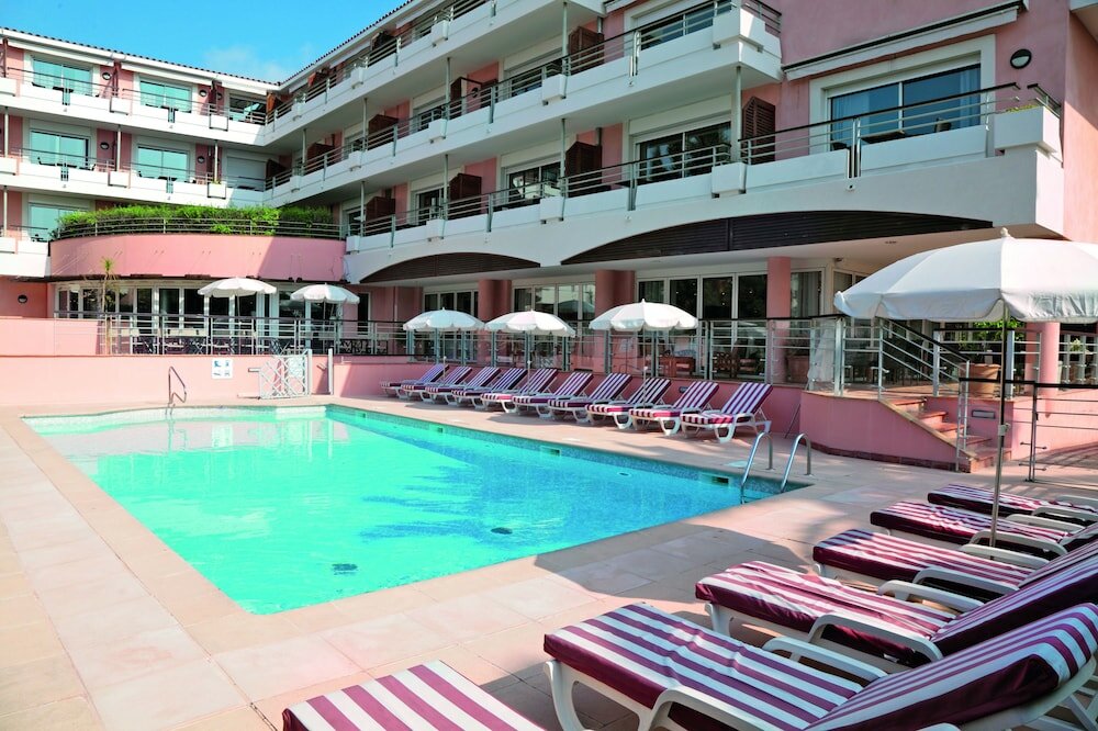 Фото Zenitude Hôtel-Résidences Le Cannet