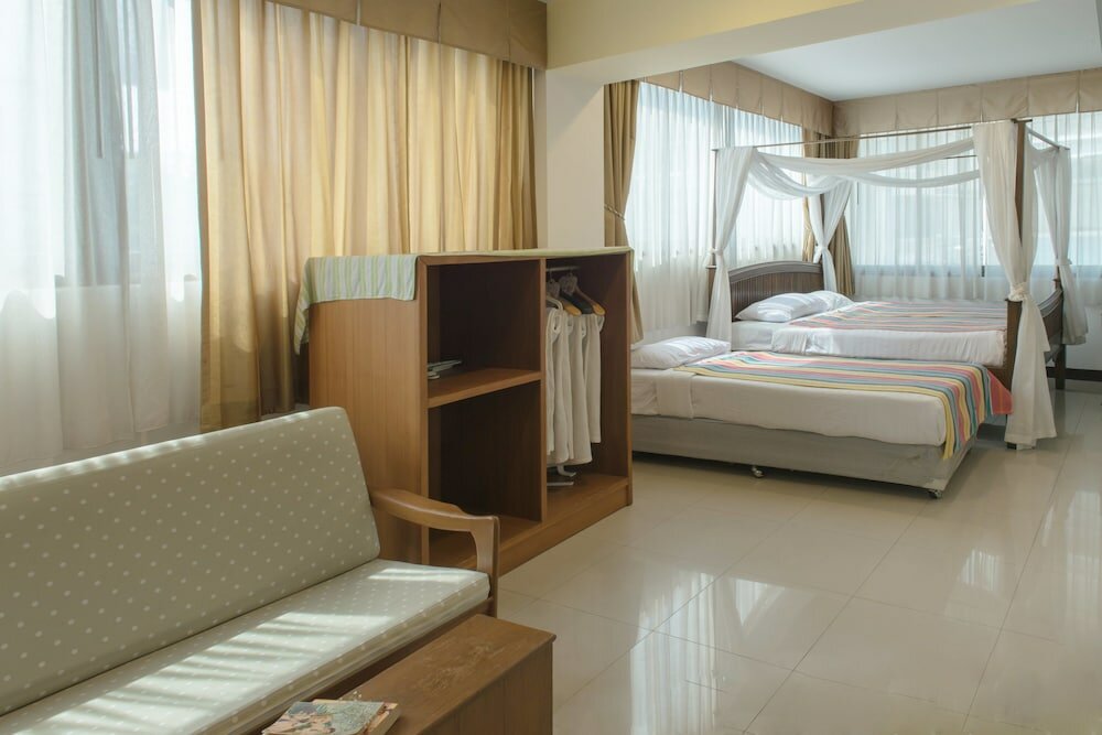 Фото The Best Bangkok House