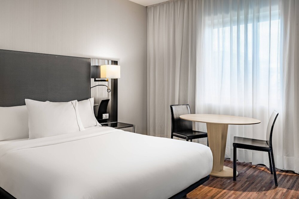 Фото Ac Hotel Madrid Feria by Marriott