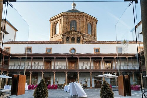 Внешний вид отеля Eurostars Hotel De La Reconquista в Овьедо, фото 3