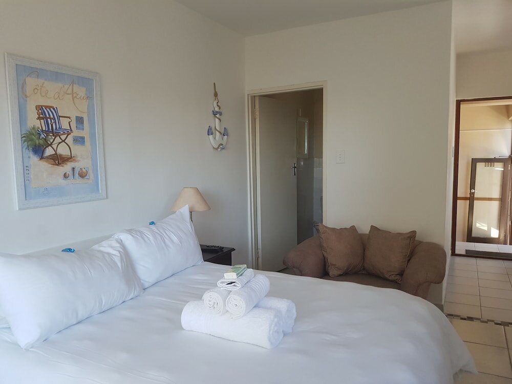 Фото Melkbosch Guesthouse