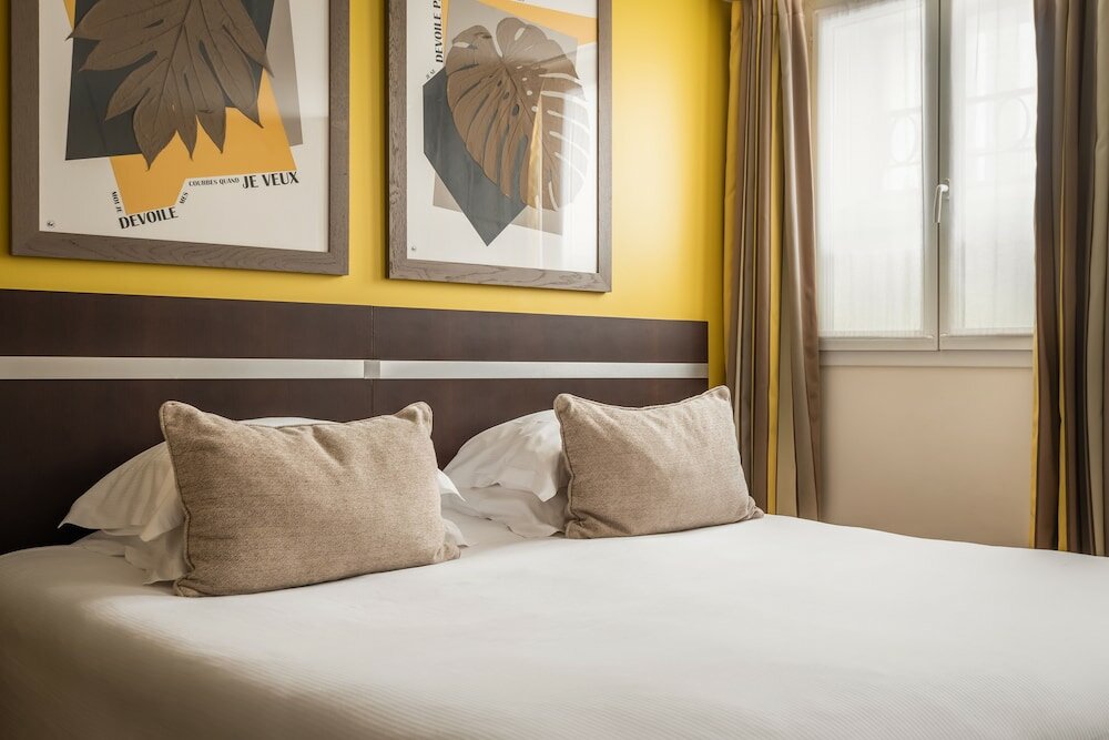 Фото Hotel Arc de Triomphe