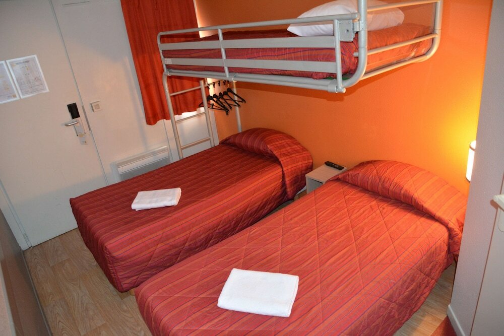 Фото Premiere Classe Biarritz