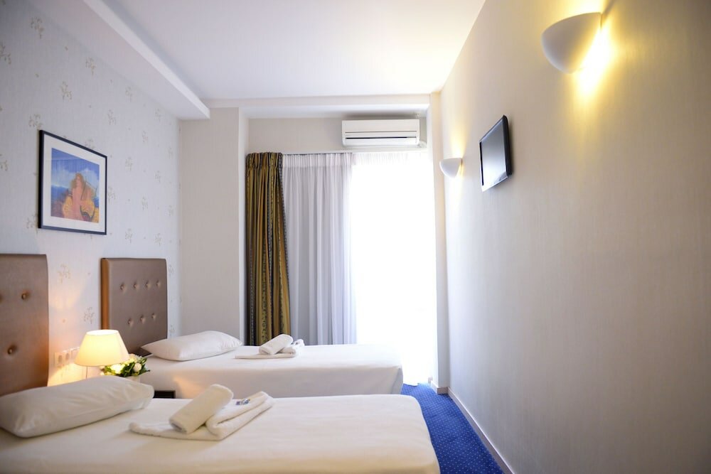 Фото Phidias Hotel