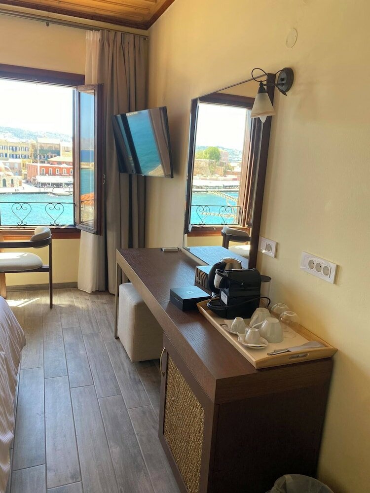 Фото Helena Hotel