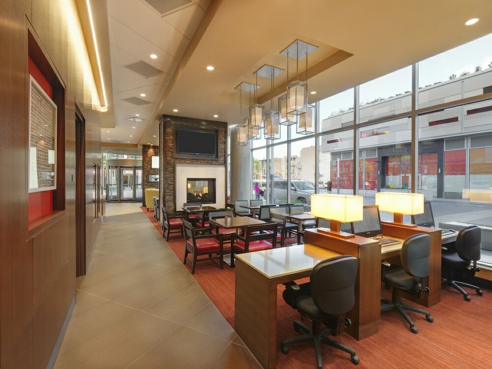 Фото Hyatt Place Chicago-South/University Medical Center