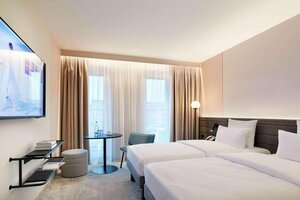 Гостиница Novotel Hamburg Central Station