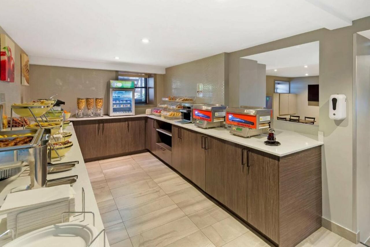 Фото Quality Inn Centre-Ville