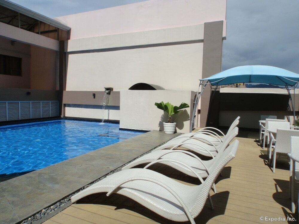 Фото Diamond Suites and Residences