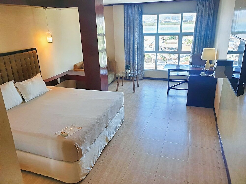 Фото Dulcinea Hotel and Suites