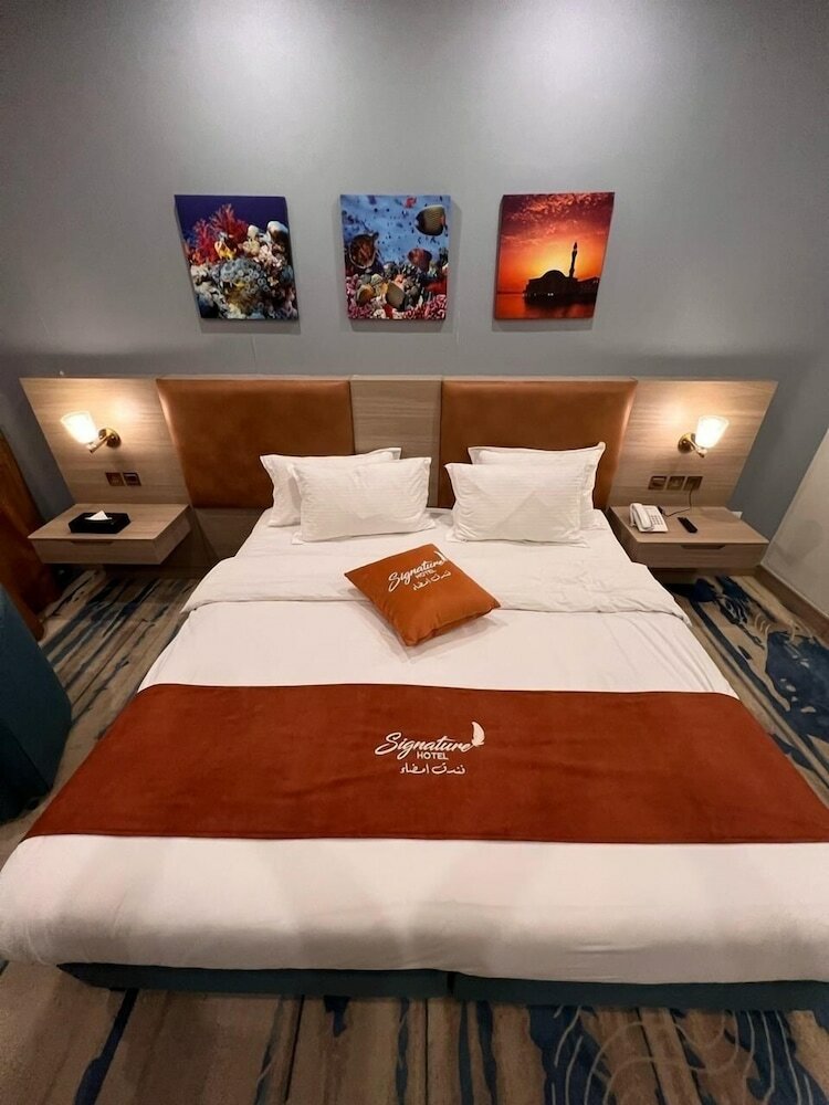 Фото Signature Hotel