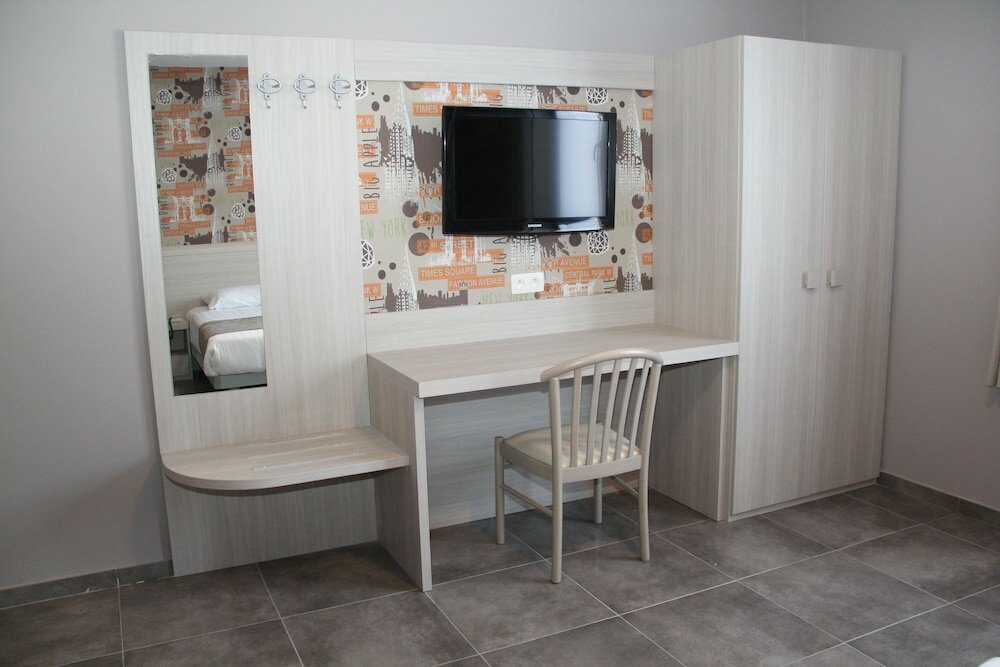 Фото Hotel La Louve