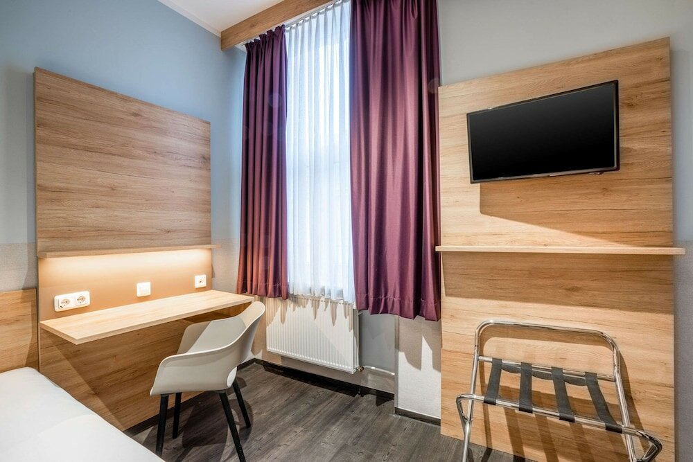 Фото Comfort Hotel Frankfurt Central Station