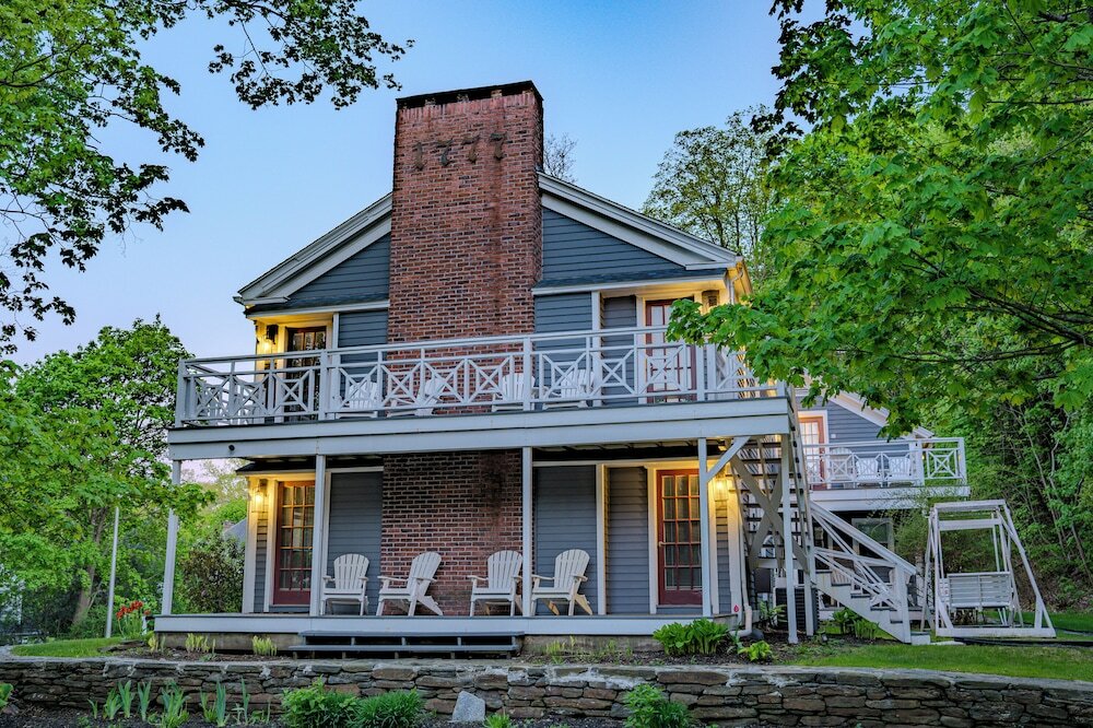 Фото The Cornell Inn, Lenox