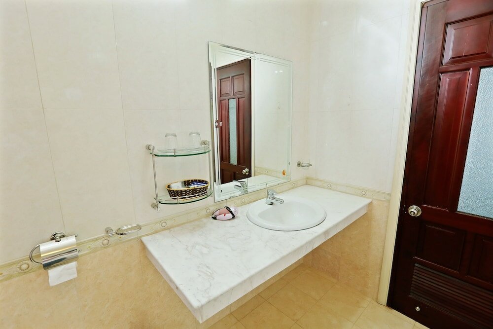 Фото Well-To-Do Villa