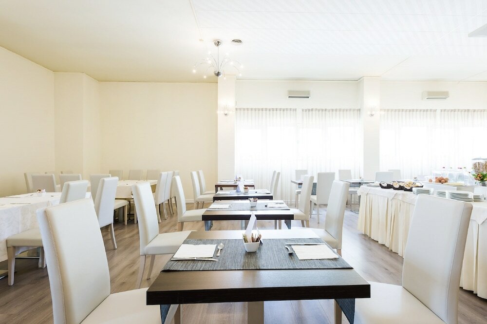 Фото Hotel Garden