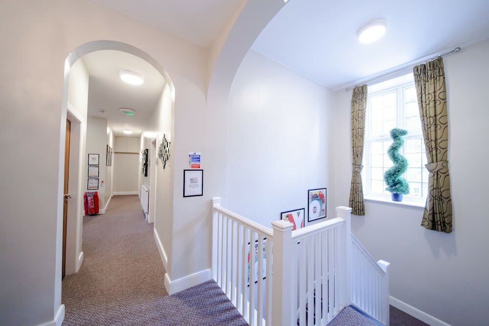 Фото Oyo The Arch, Wembly Stadium