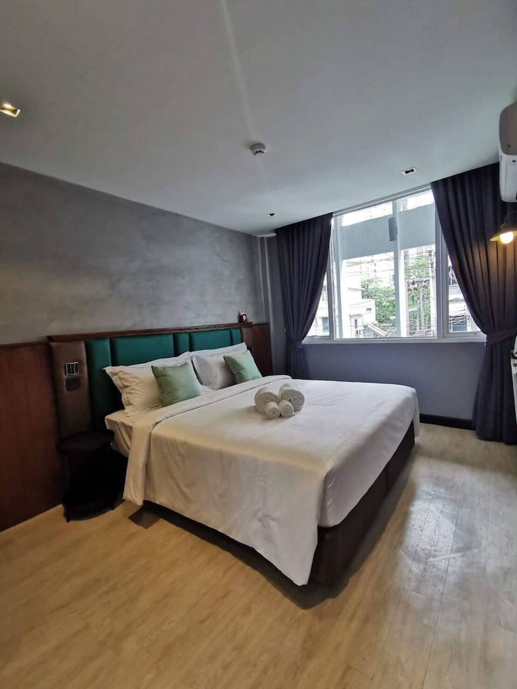 Фото Narawad Boutique Hotel