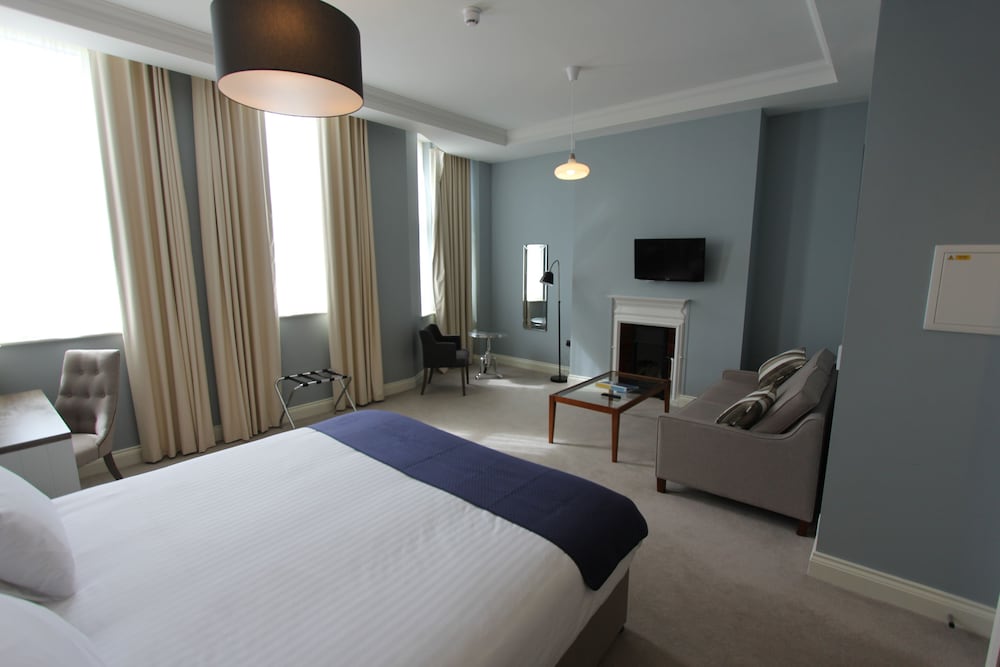 Фото Yarrow Hotel