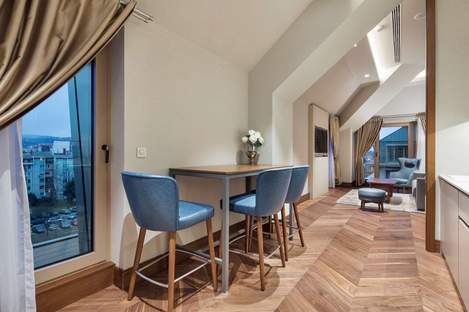 Фото DoubleTree by Hilton Skopje