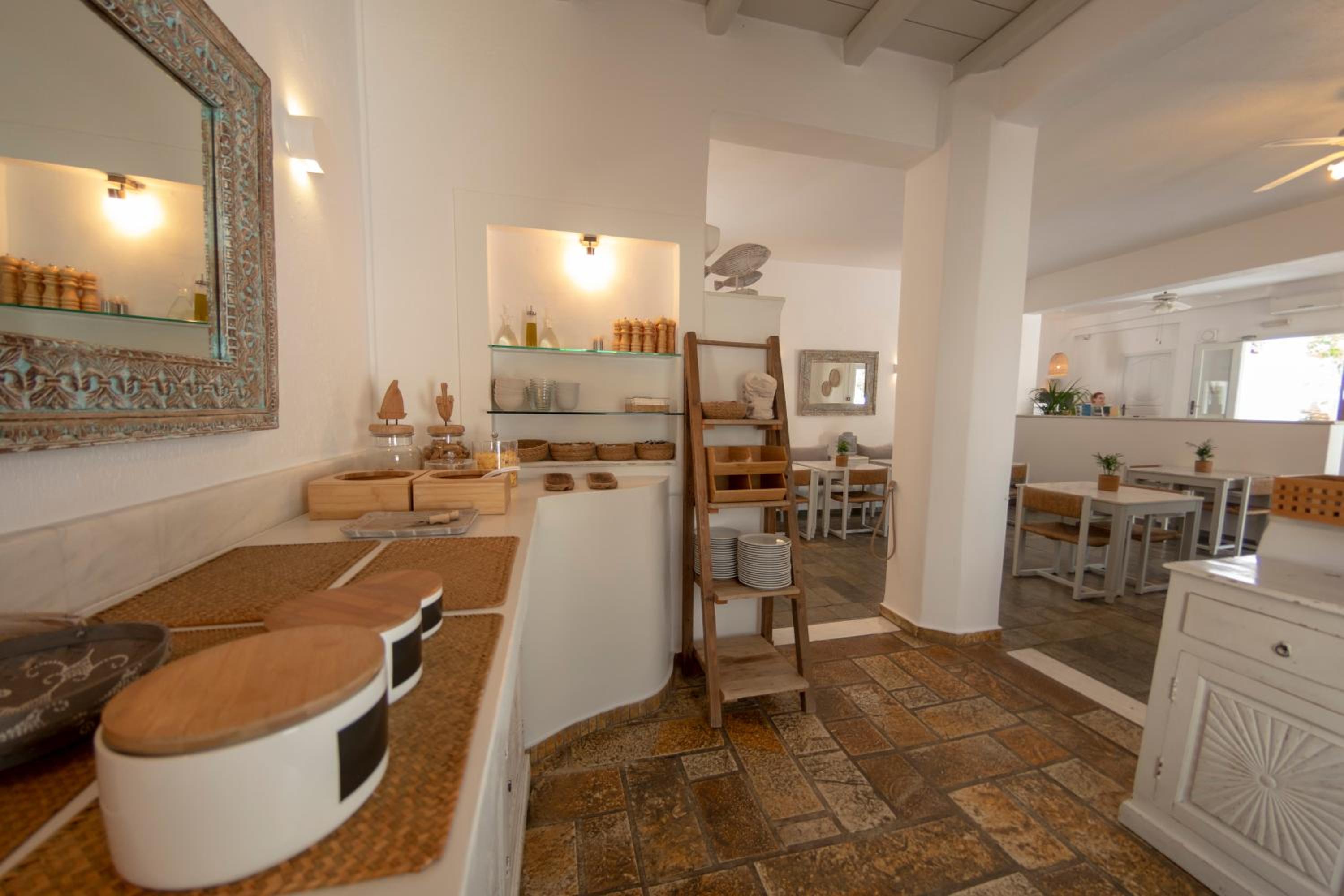 Фото Hotel Manos