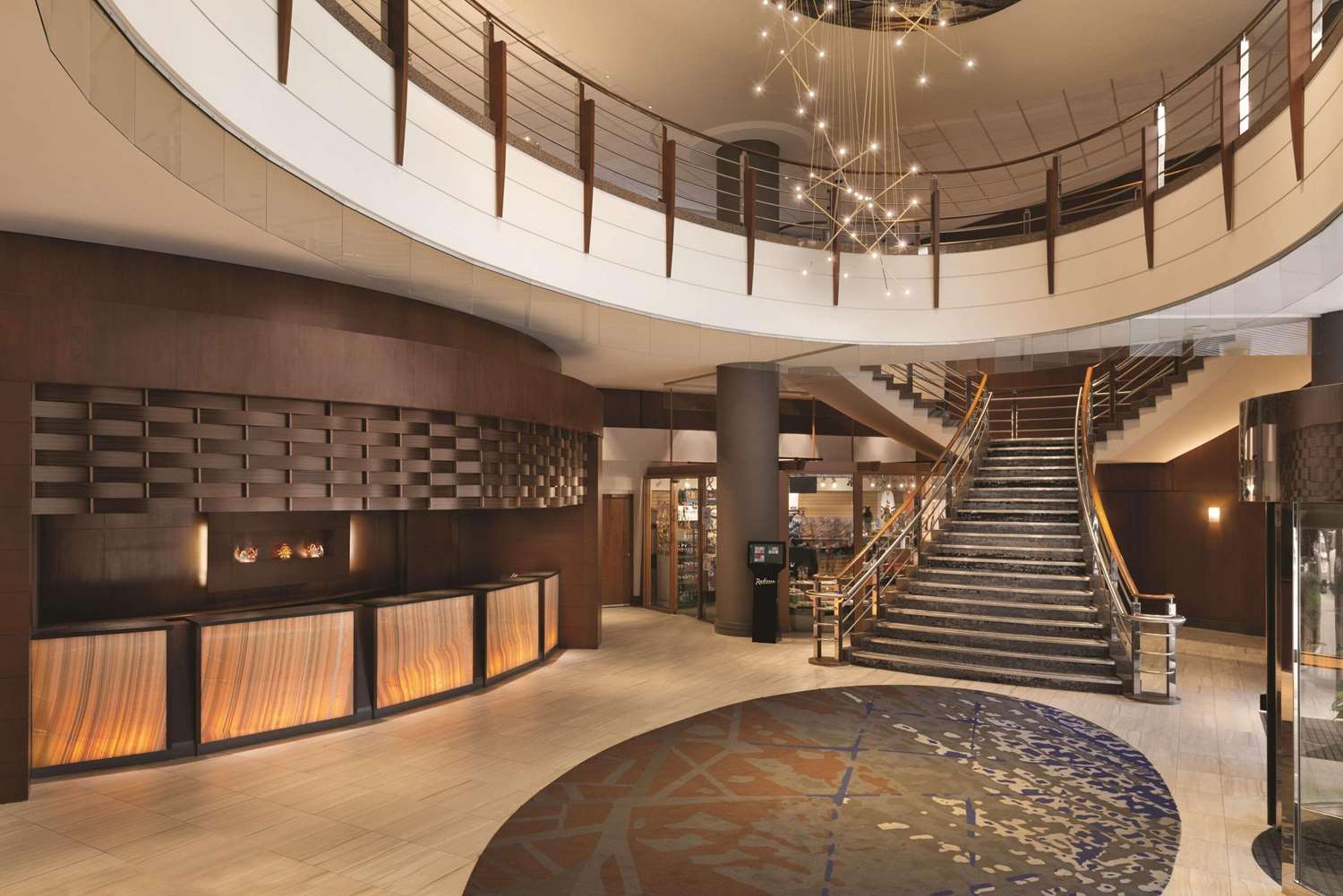 Фото Radisson Hotel Vancouver Airport