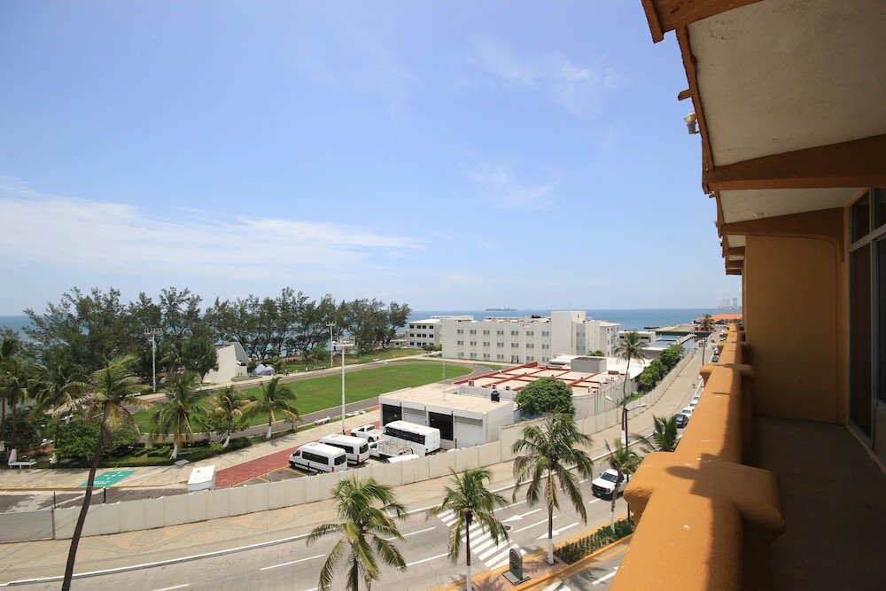 Фото Howard Johnson Hotel Veracruz