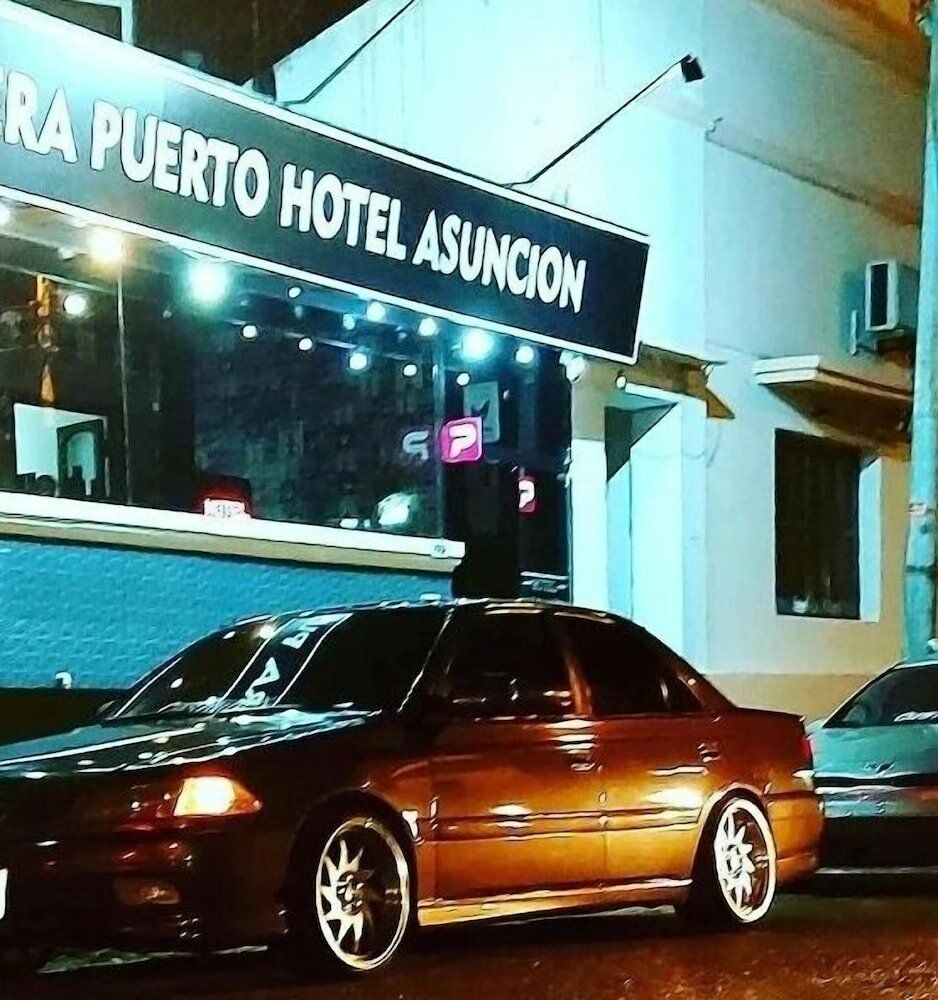 Фото отеля 2