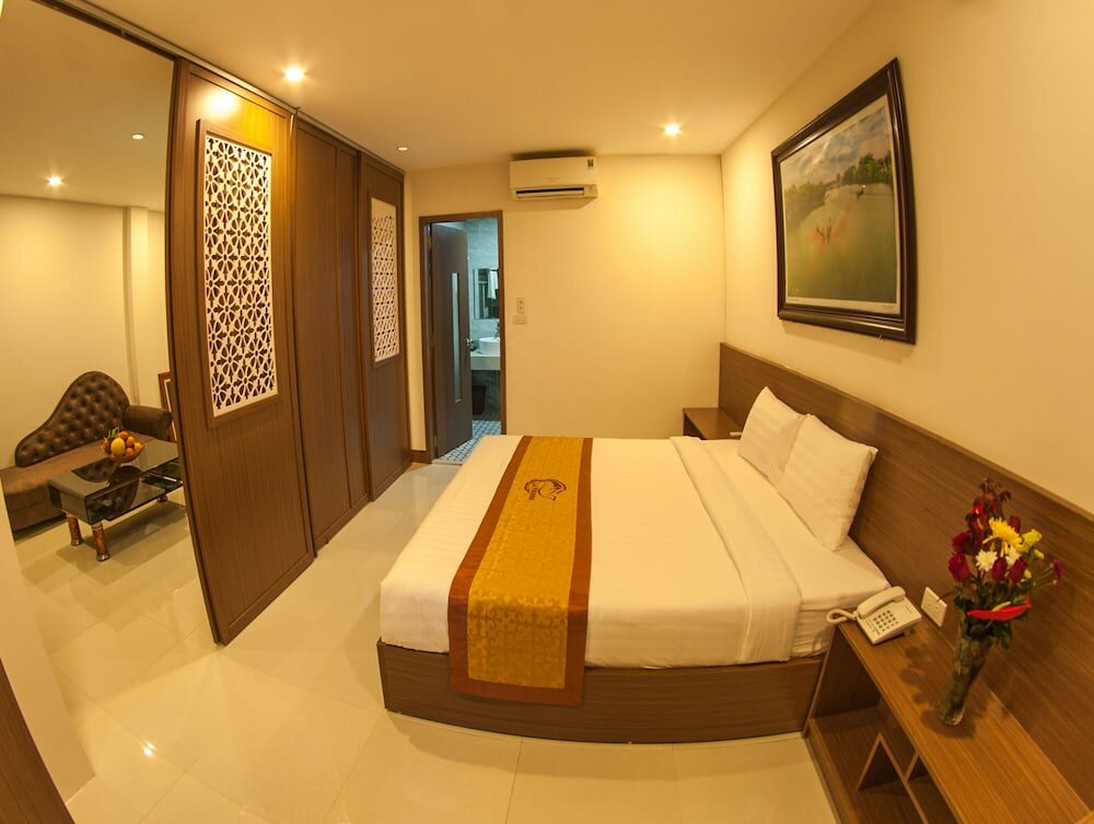 Фото La Paloma Hotel