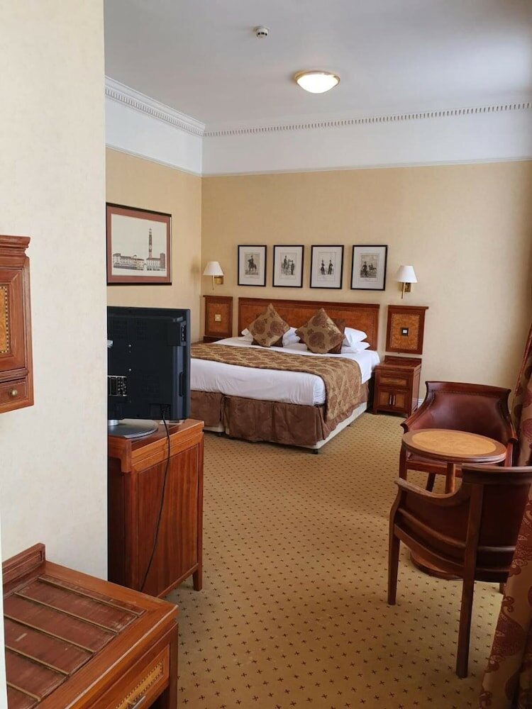 Фото Grange Clarendon