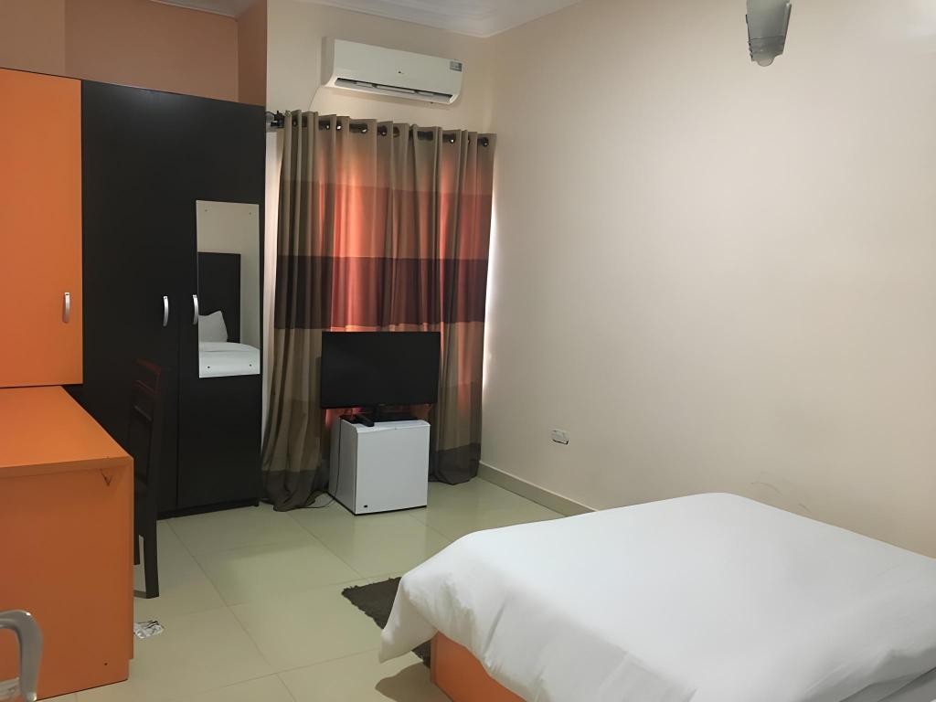 Фото L'avalon Hotel and Suites