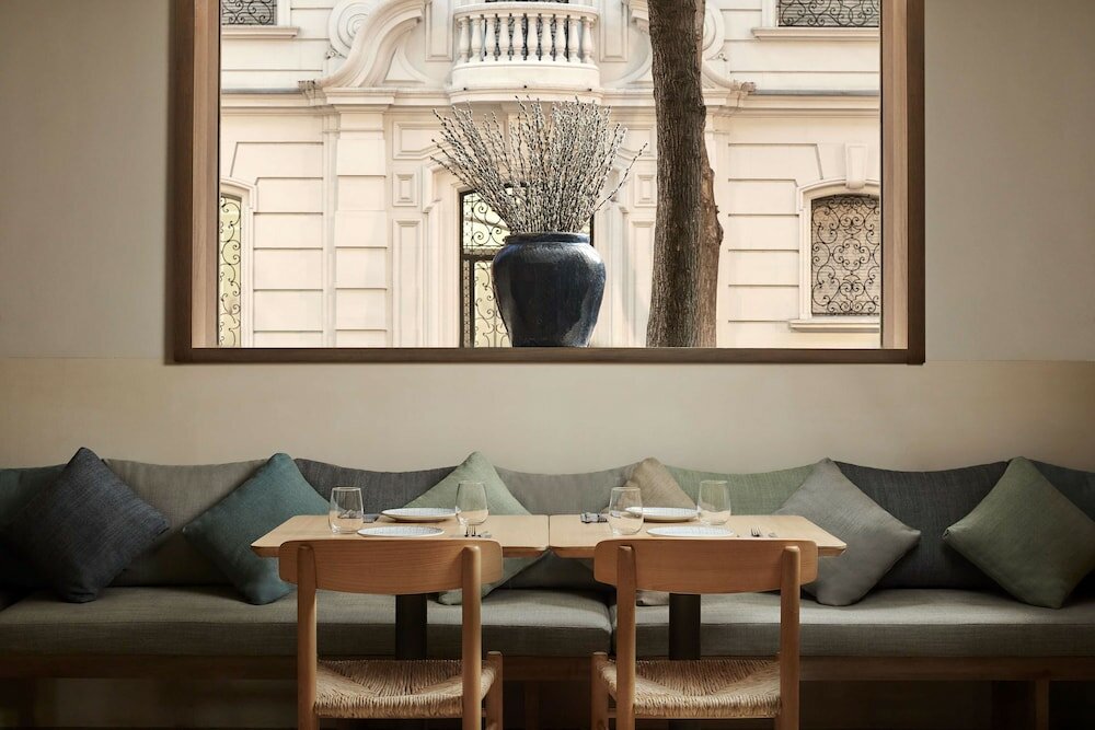 Фото Nh Madrid Zurbano