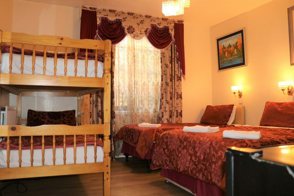 Фото Barry House