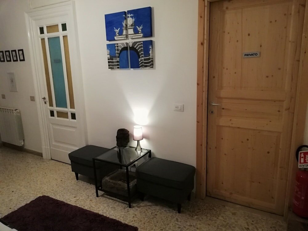 Фото B&b Aloi Rooms