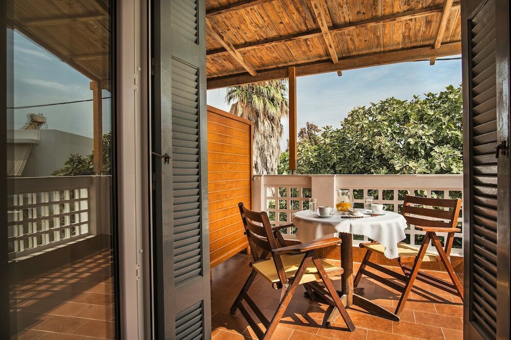 Фото Semiramis Guesthouse