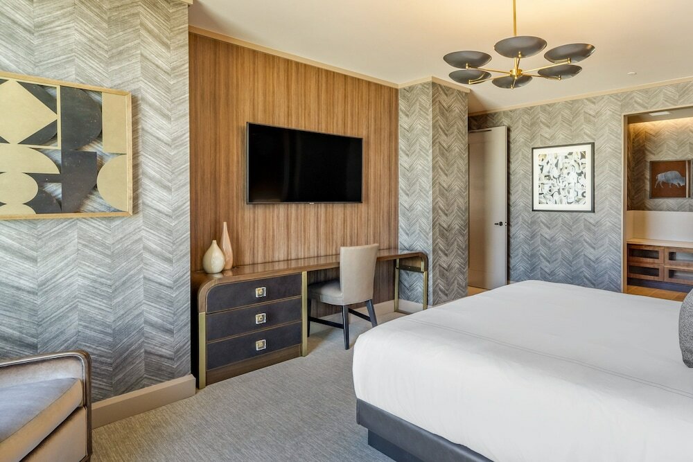 Фото Omni Oklahoma City Hotel