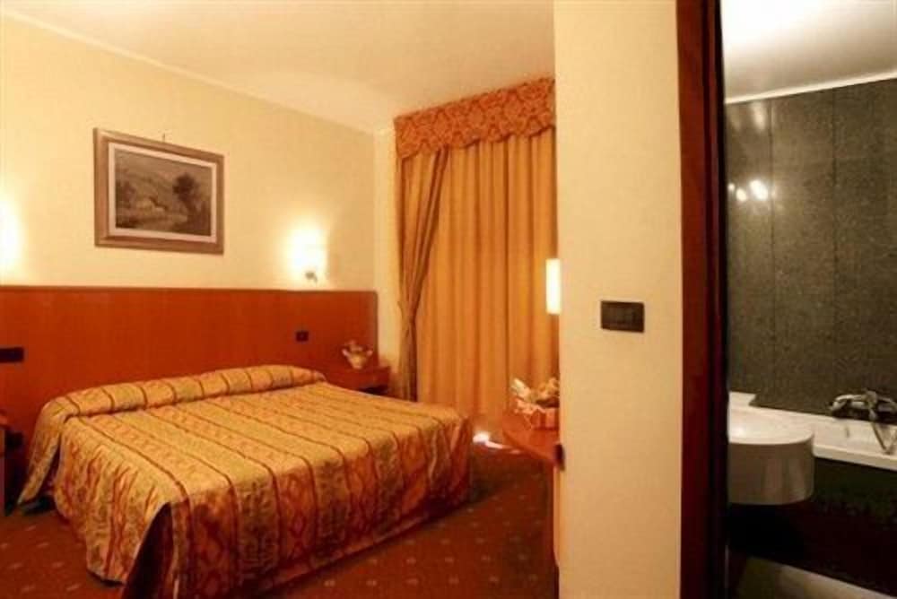 Фото Hotel Cinzia