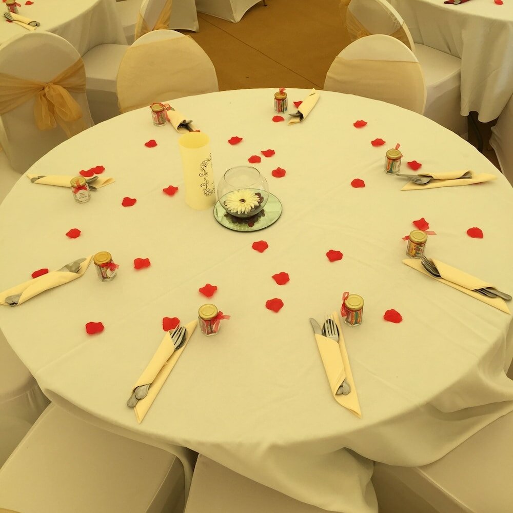 Фото Wendover Arms Hotel