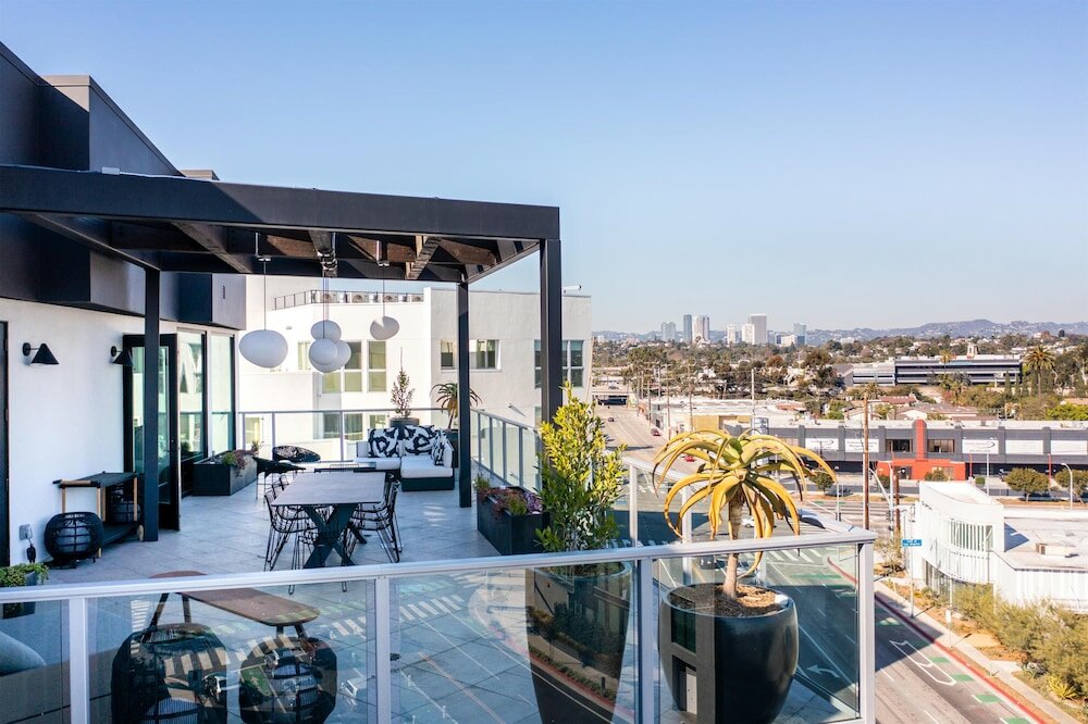 Фото The Shay, a Destination by Hyatt Hotel