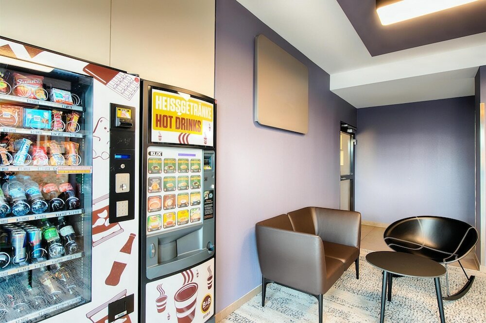 Фото B&b Hotel Kaiserslautern