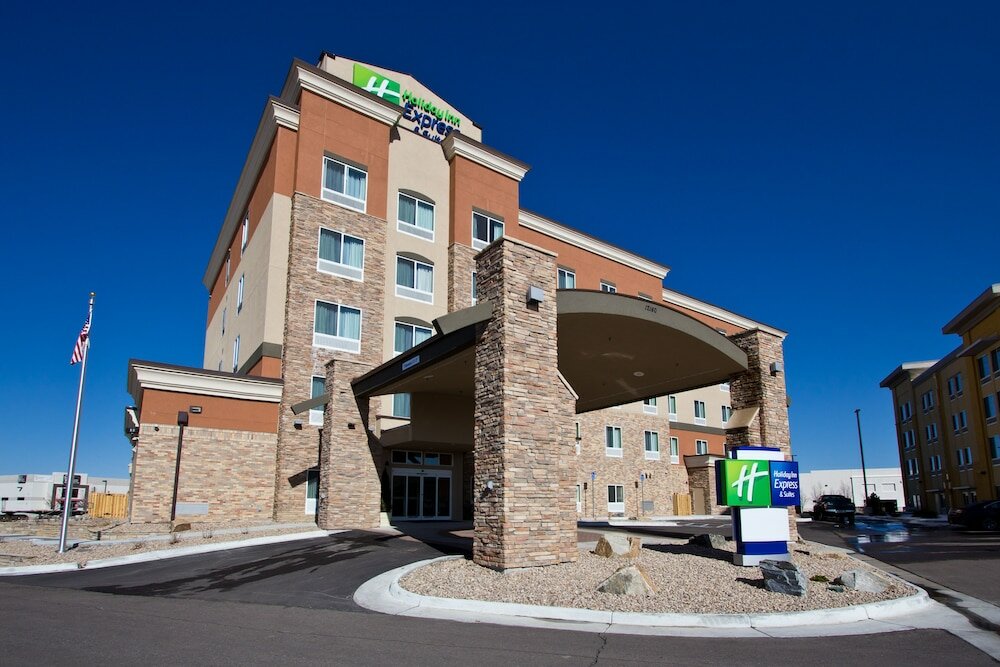 Фото Holiday Inn Express Hotel & Suites Denver East-Peoria Street, an Ihg Hotel