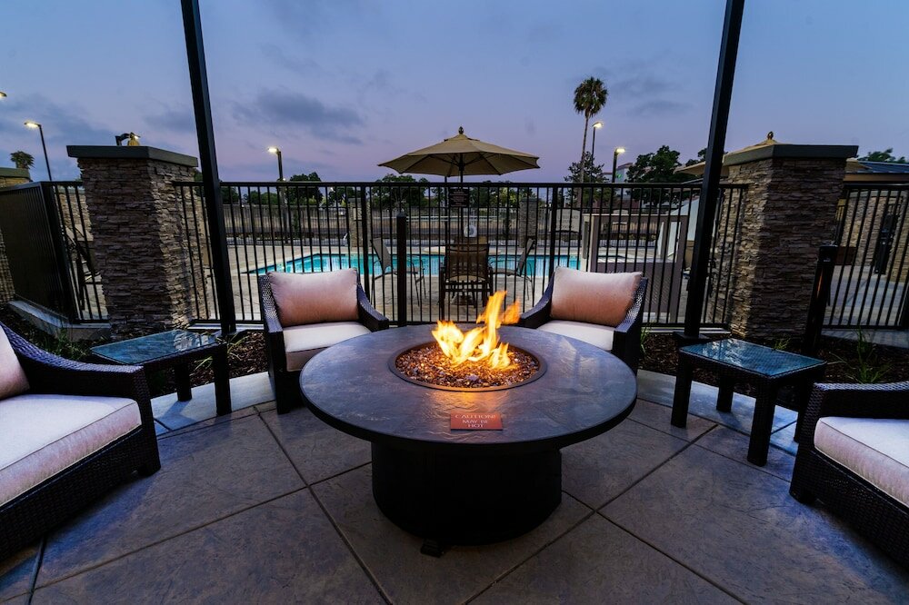 Фото Staybridge Suites Temecula Wine Country, an Ihg Hotel